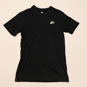 Nike Womens Tee Slim Fit Size Small Shirt